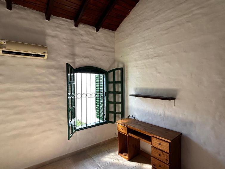 CASA 3 DORMITORIOS EN ALQUILER