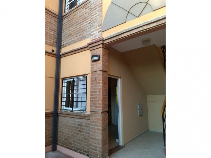 COMODO  DEPARTAMENTO DE UN DORMITORIO EN PLANTA BAJA