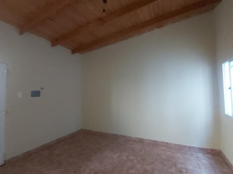 MONOAMBIENTE EN ALQUILER CON PEQUEÑO PATIO