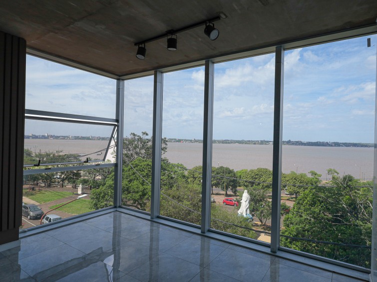 PISO COMPLETO CON 8 OFICINAS EN  ALQUILER EN POSADAS