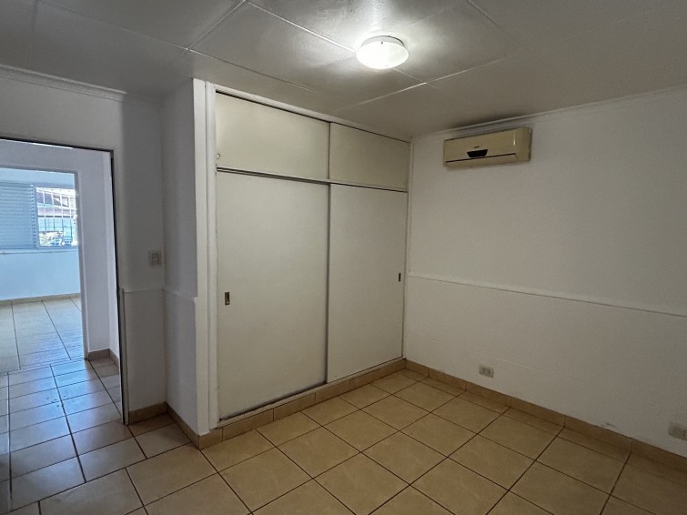 EN VENTA HERMOSA CASA 4 DORMITORIOS