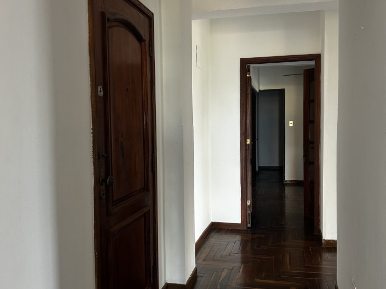 Departamento centrico de 4 dormitorios