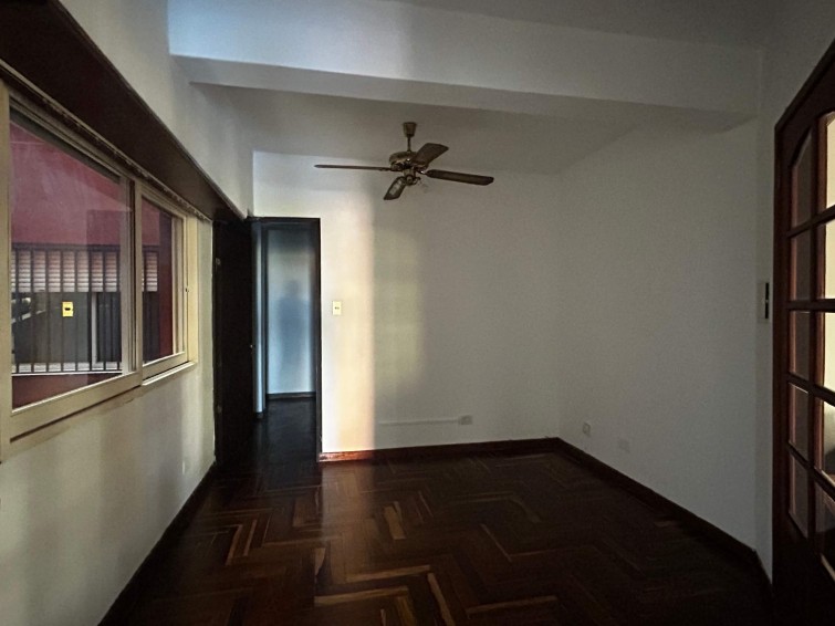 Departamento centrico de 4 dormitorios