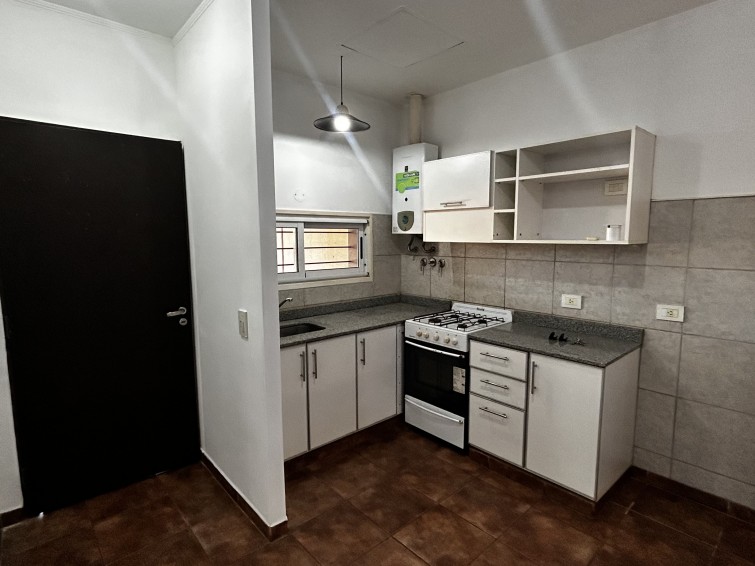 CASA EN ALQUILER EN ITAEMBE GUAZU