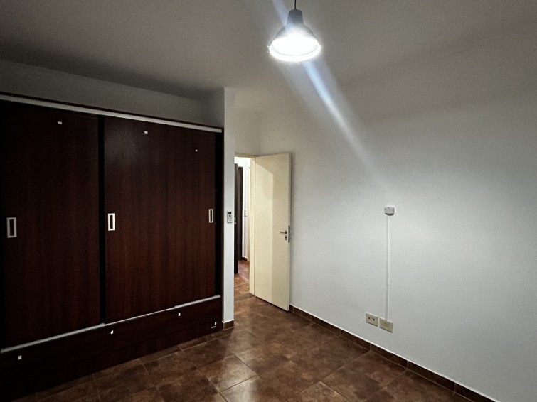 CASA EN ALQUILER EN ITAEMBE GUAZU