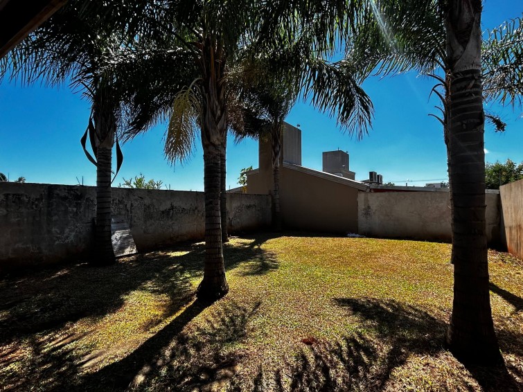 CASA EN ALQUILER EN ITAEMBE GUAZU