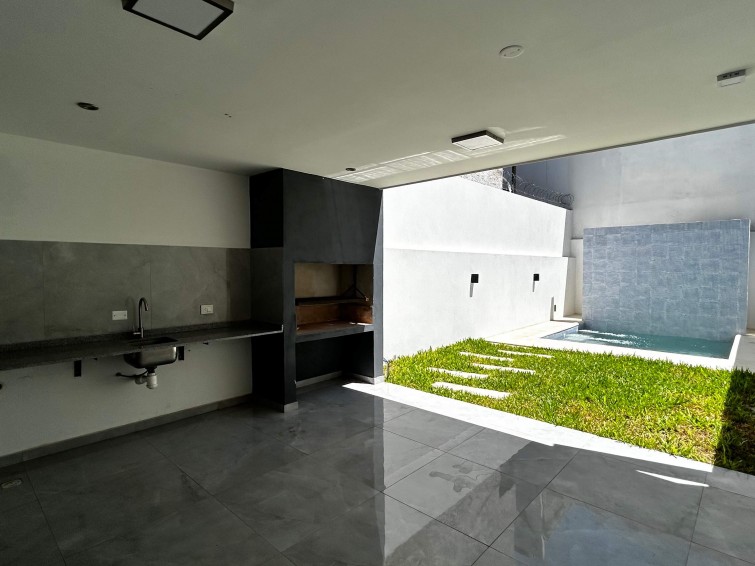 DUPLEX A ESTRENAR EN VENTA – 3 dormitorios en suite