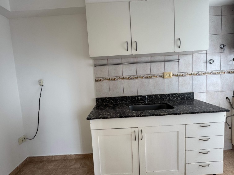 DEPARTAMENTO 2 DORMITORIOS EN ALQUILER CON BALCON