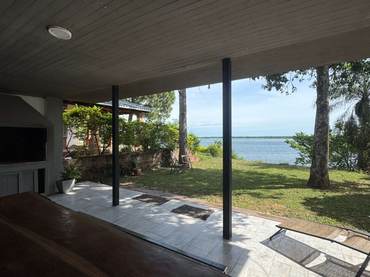 En venta casa de 4 dormitorios en Ituzaingo