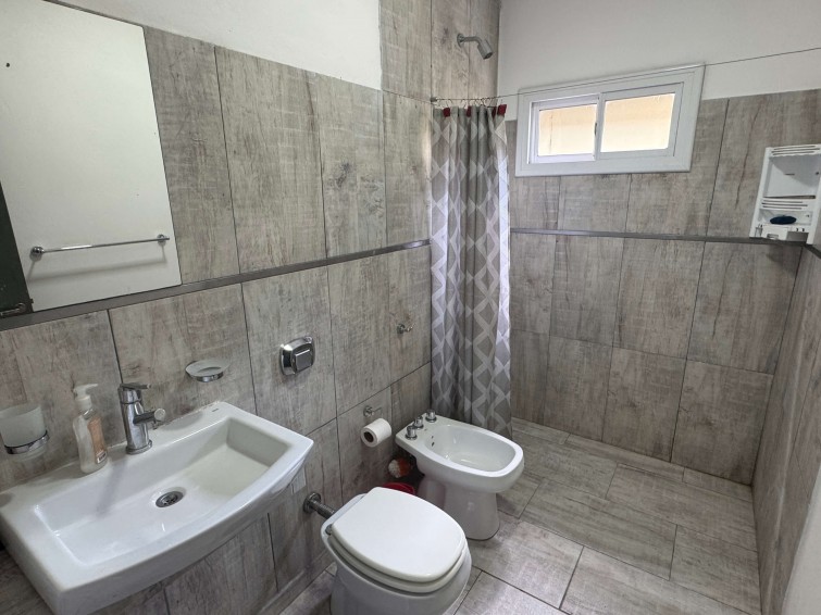 En venta casa de 4 dormitorios en Ituzaingo