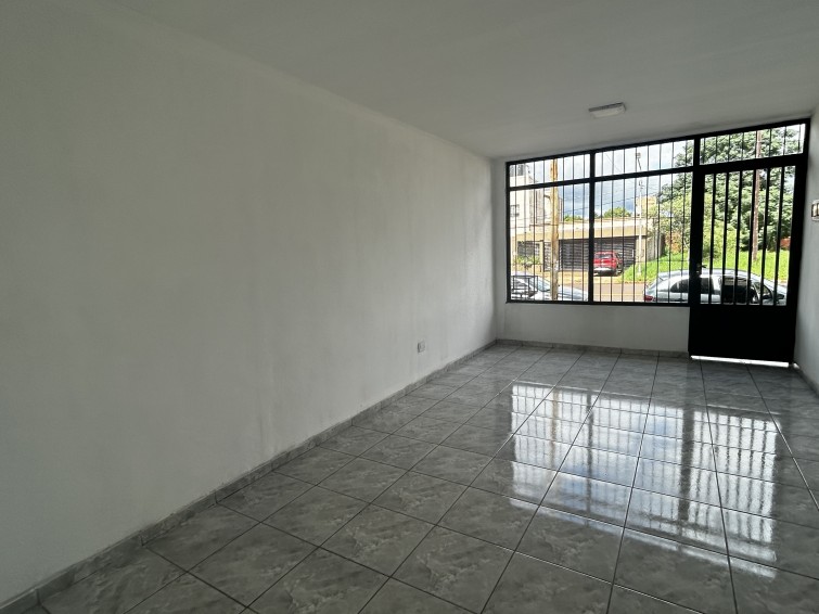LOCAL COMERCIAL  A ESTRENAR  EN ALQUILER