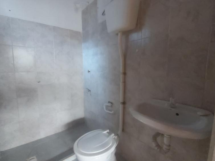 MONOAMBIENTE EN ALQUILER CON PEQUEÑO PATIO