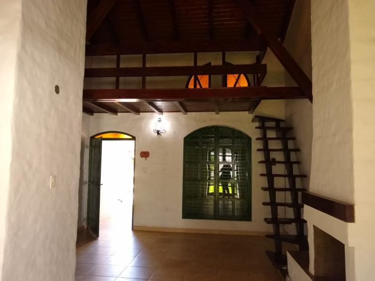 CASA 3 DORMITORIOS EN ALQUILER