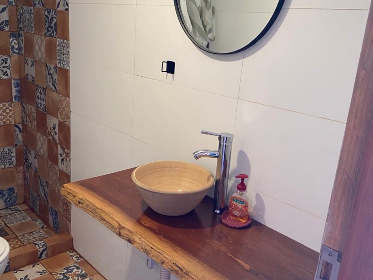 CASA CON QUINCHO Y PILETA