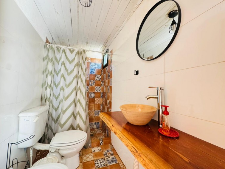 QUINCHO CON PILETA Y DOS DORMITORIOS