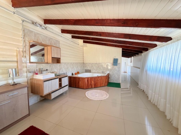 CASA A LA VENTA- RINCON SANTA MARIA