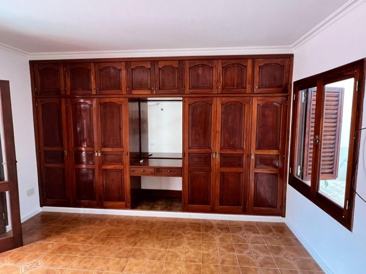 CASA 3 DORMITORIOS EN ALQUILER