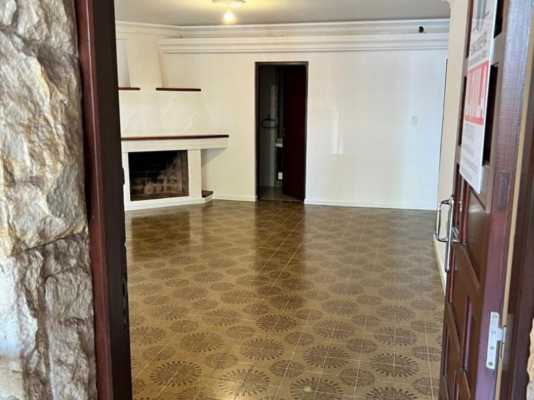 CASA 3 DORMITORIOS EN ALQUILER