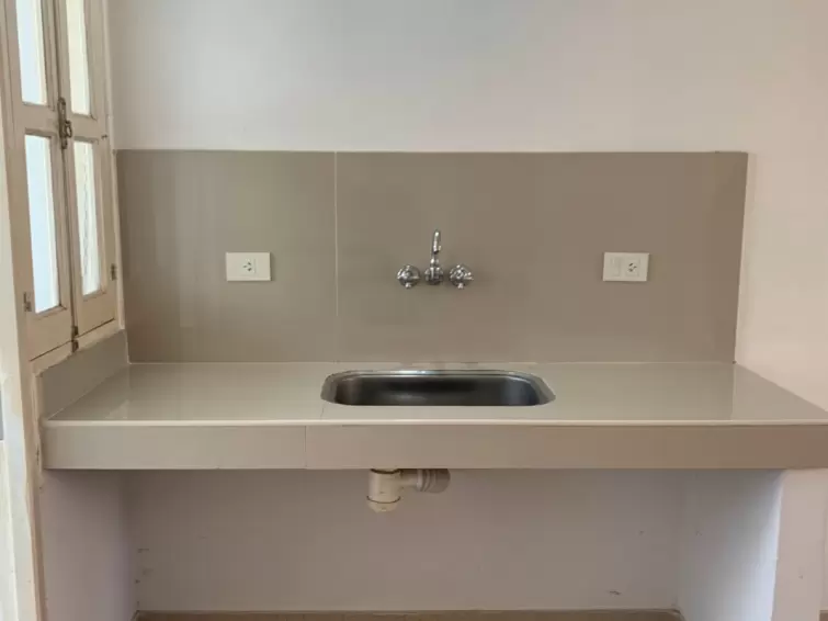 ALQUILER COMODO MONO AMBIENTE CENTRICO