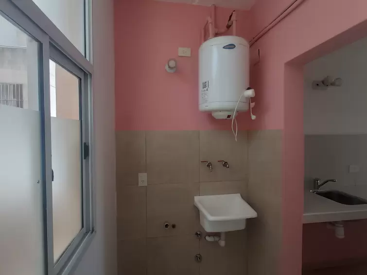 MONO AMBIENTE CENTRICO