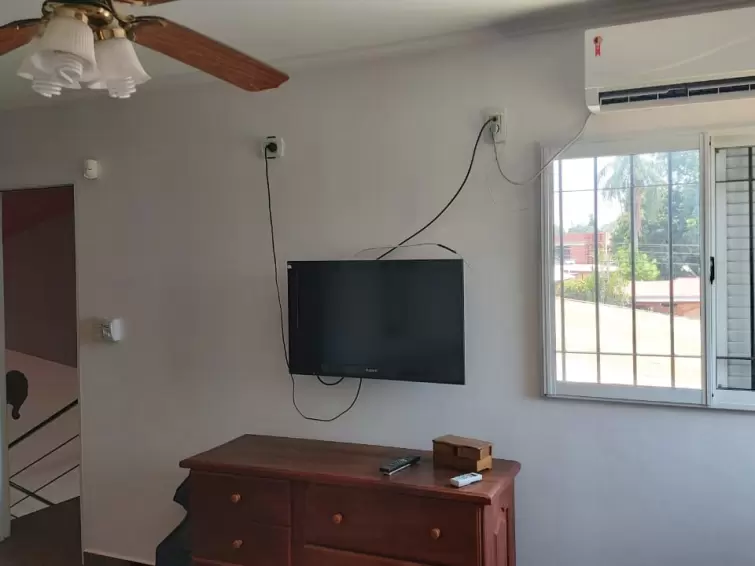 IMPORTANTE CASA EN ALQUILER