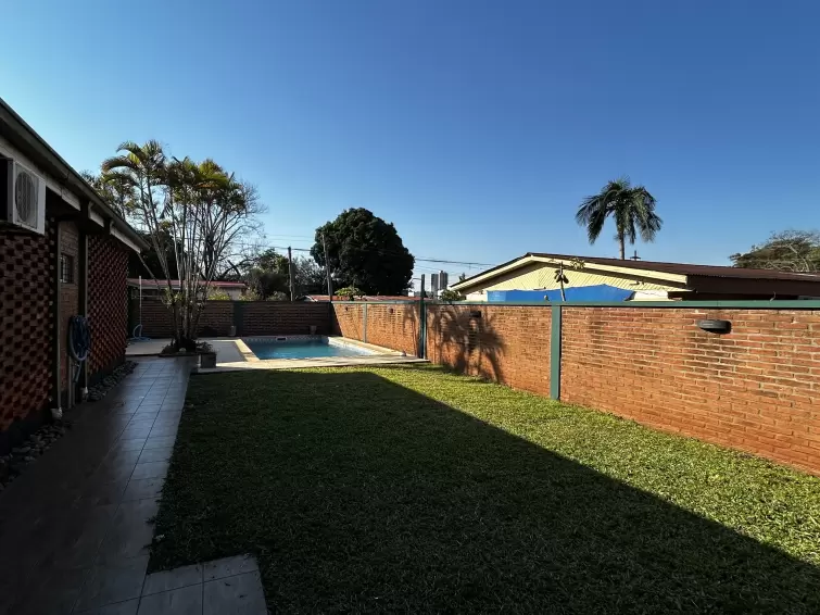 EN VENTA HERMOSA CASA 4 DORMITORIOS