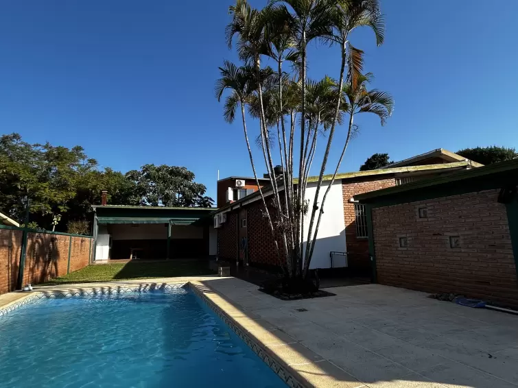 EN VENTA HERMOSA CASA 4 DORMITORIOS