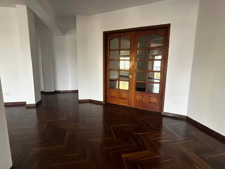 Departamento centrico de 4 dormitorios