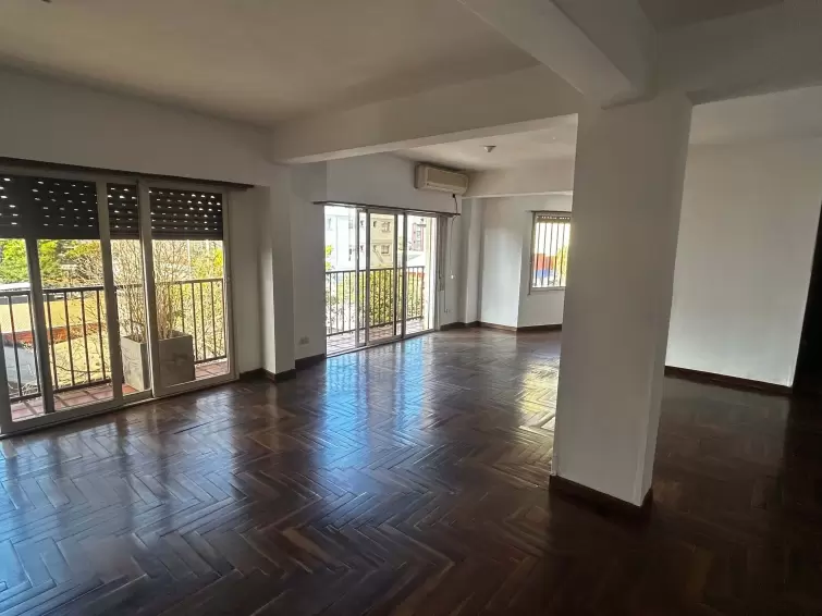 Departamento centrico de 4 dormitorios