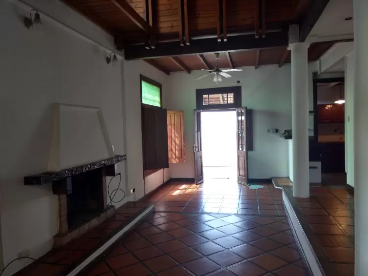 ALQUILER  COMODA CASA 3 DORMITORIOS