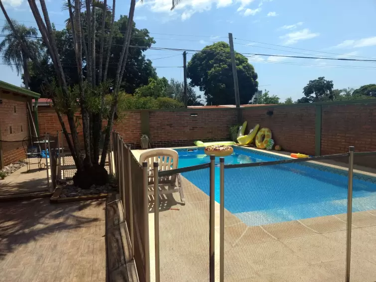 IMPORTANTE CASA EN ALQUILER