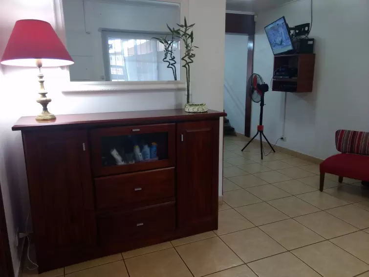 IMPORTANTE CASA EN ALQUILER