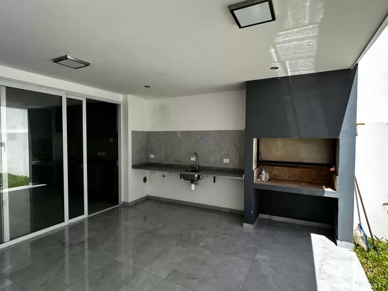 DUPLEX A ESTRENAR EN VENTA – 3 dormitorios en suite