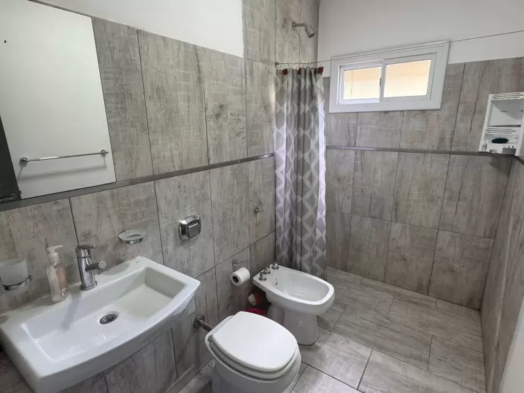 En venta casa de 4 dormitorios en Ituzaingo